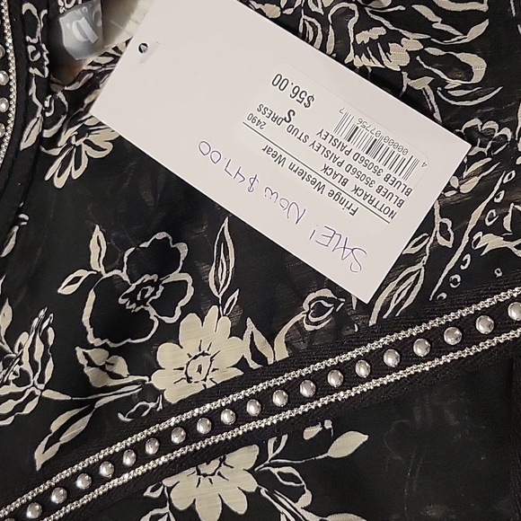 Brand New - never worn - black and white floral dress - Picture 5 of 5